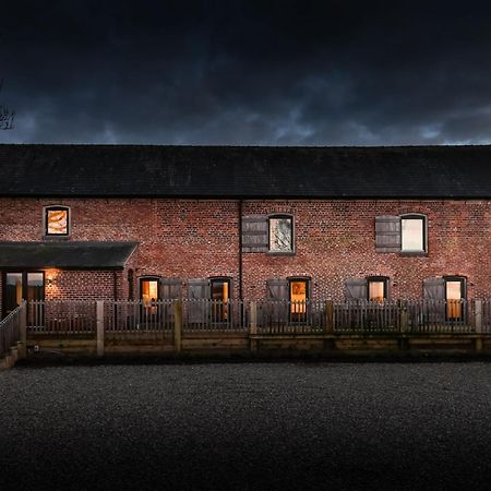 The Barn At Plas Ashpool Sleeps 8 Llandyrnog Luaran gambar