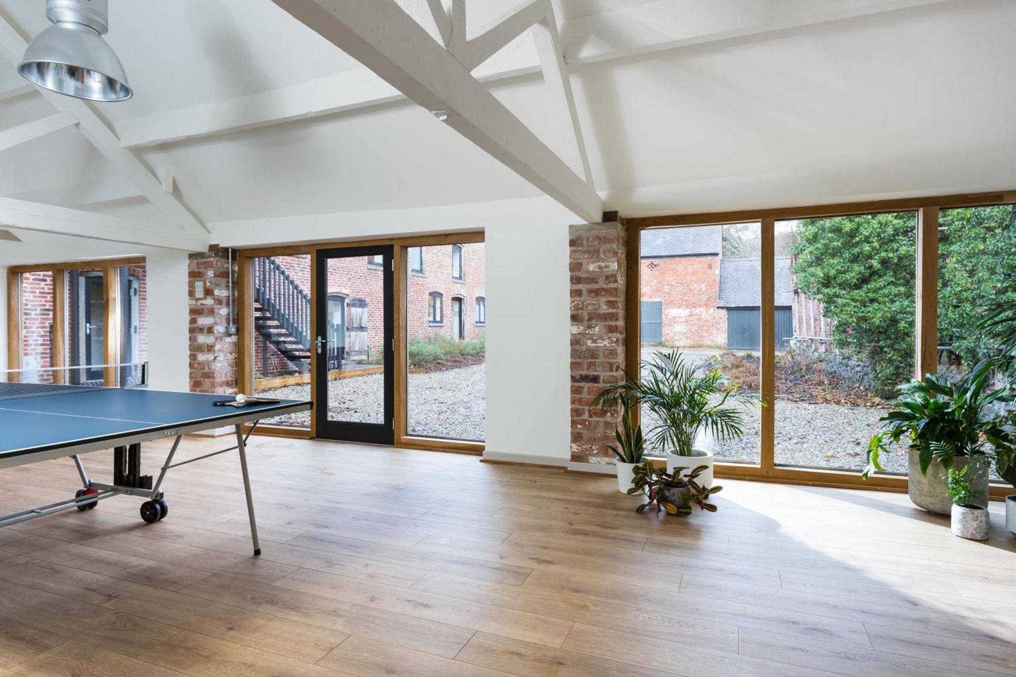 The Barn At Plas Ashpool Sleeps 8 Llandyrnog Luaran gambar