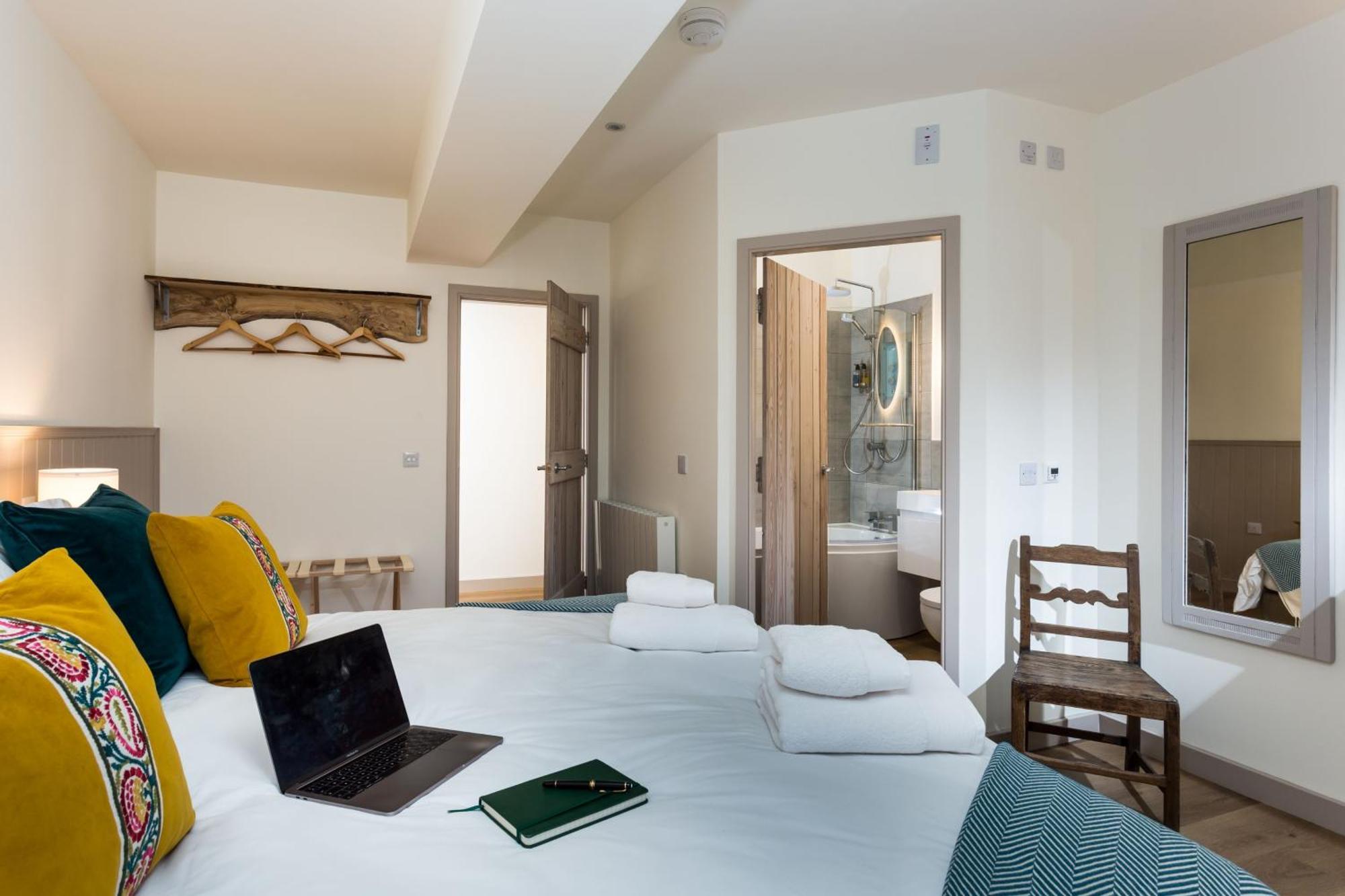 The Barn At Plas Ashpool Sleeps 8 Llandyrnog Luaran gambar