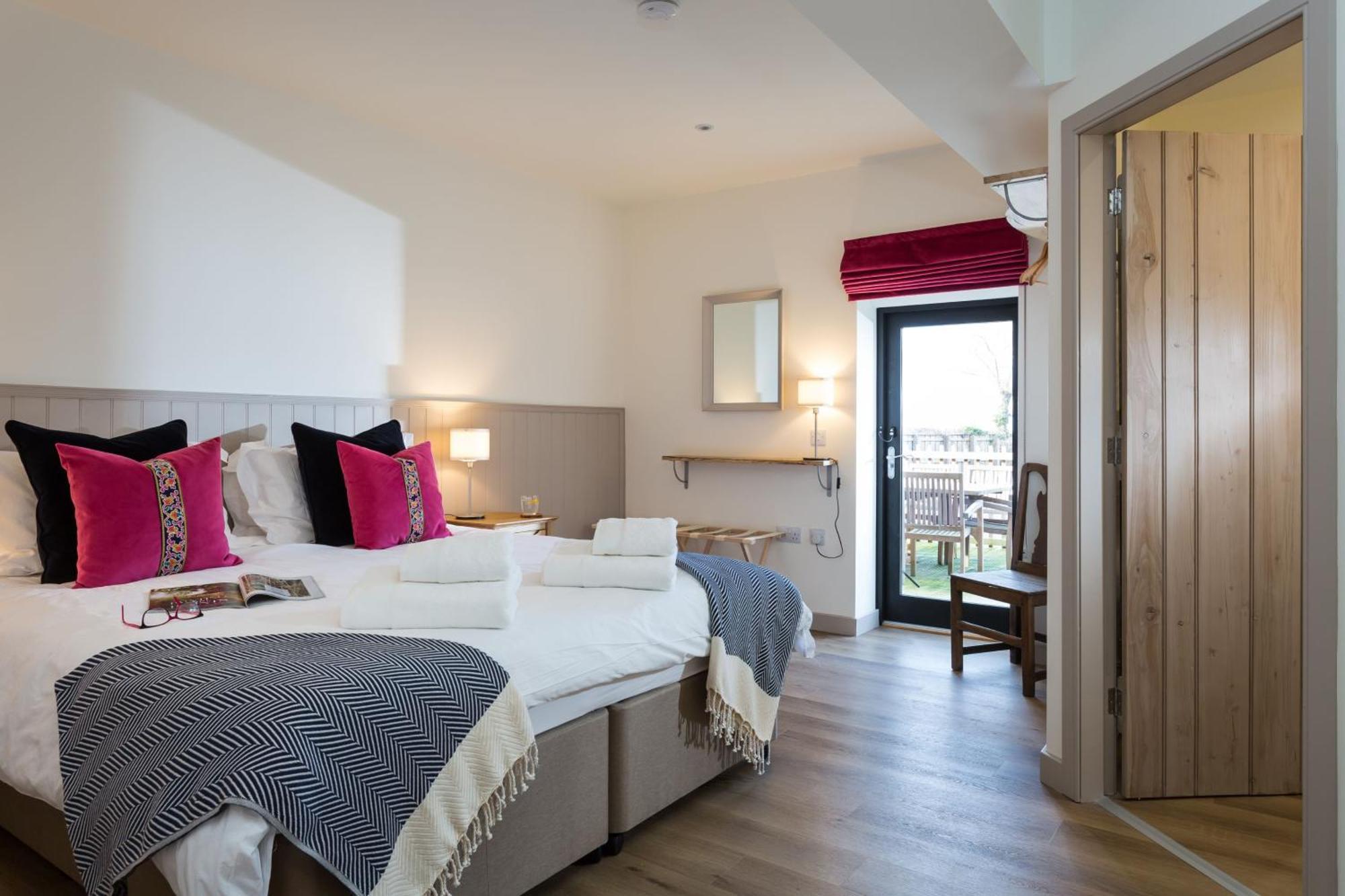 The Barn At Plas Ashpool Sleeps 8 Llandyrnog Luaran gambar