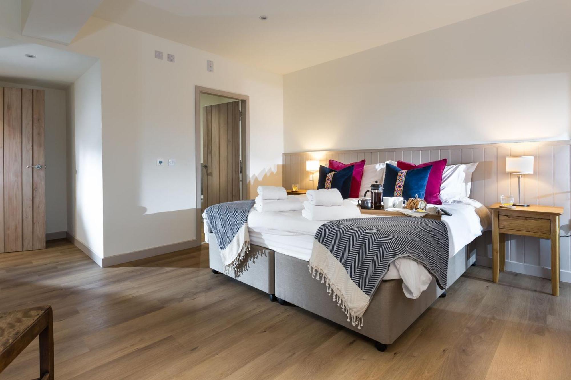 The Barn At Plas Ashpool Sleeps 8 Llandyrnog Luaran gambar