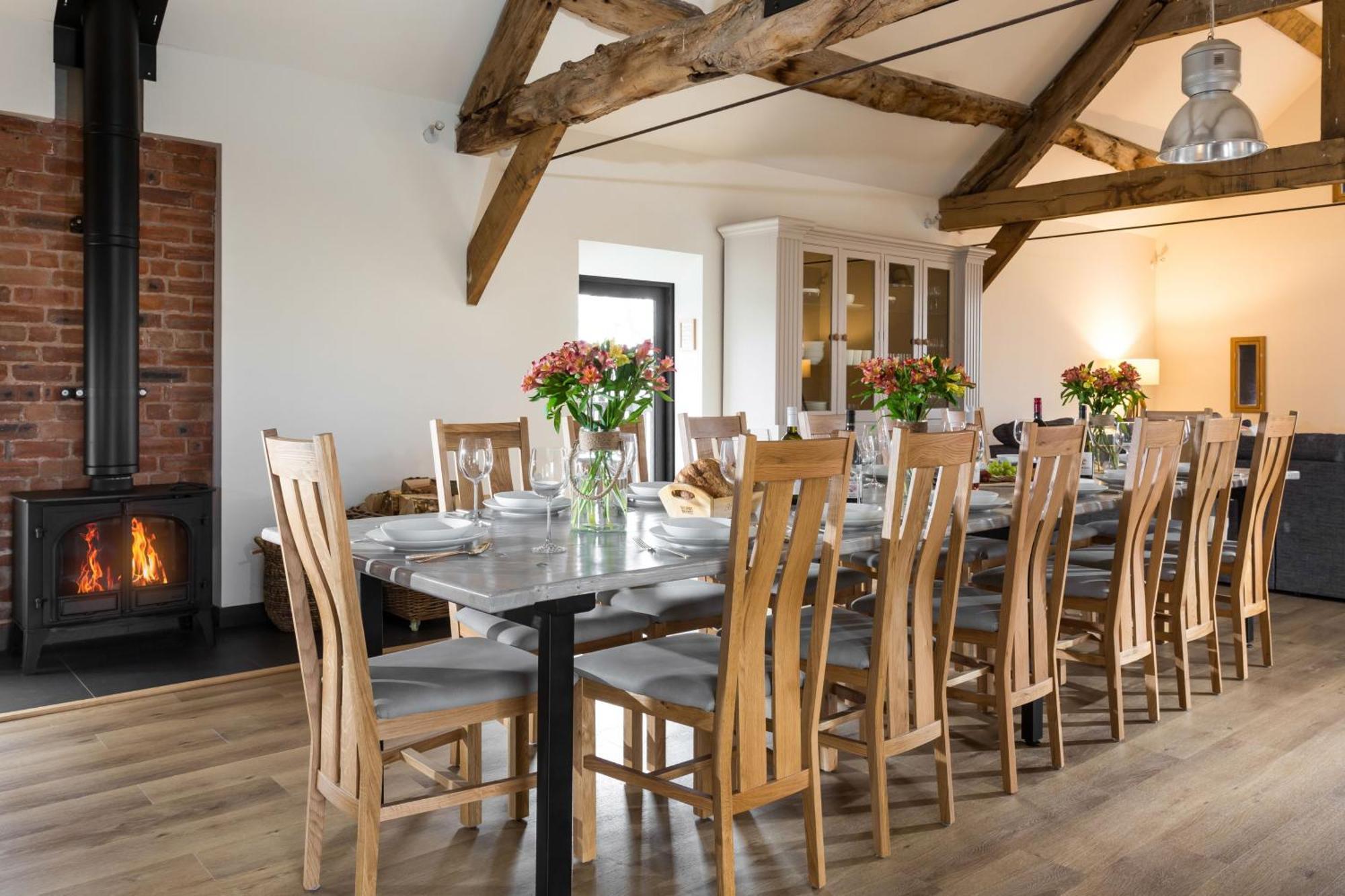 The Barn At Plas Ashpool Sleeps 8 Llandyrnog Luaran gambar